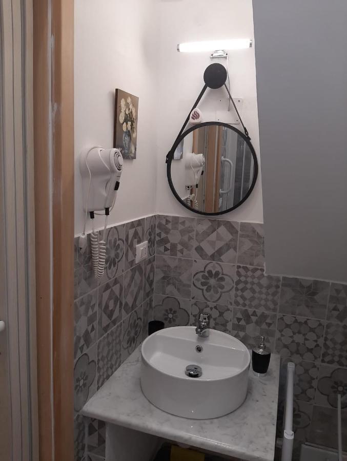 Casa Vacanza Di Via Giacalone Palermo Kültér fotó
